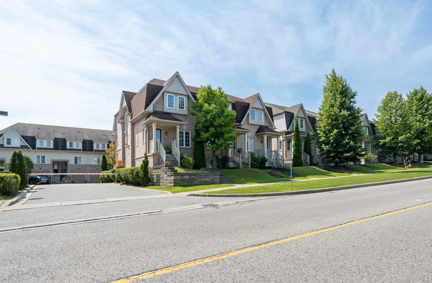 735 Sheppard Avenue Townhomes