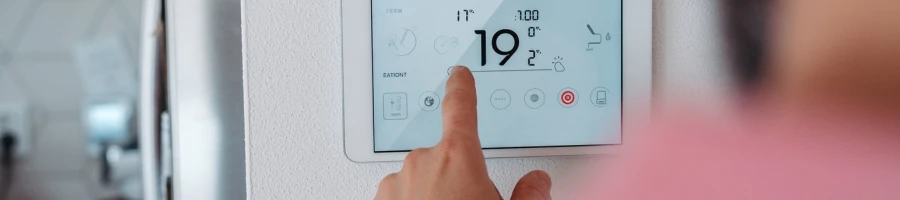 Adjusting the thermostat
